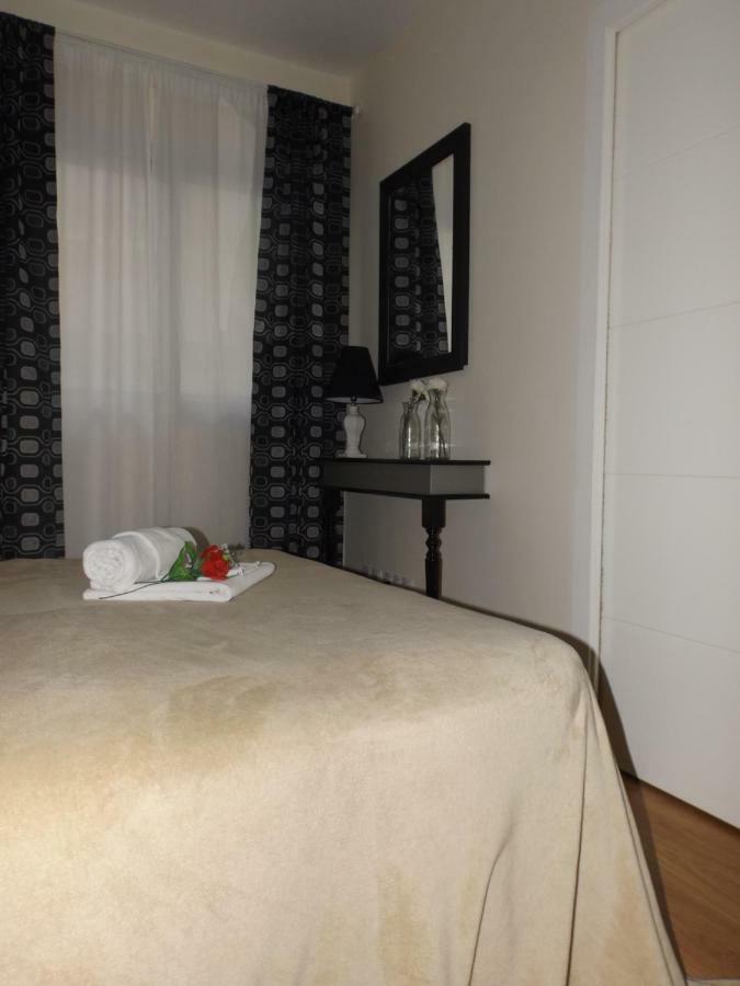 Malaga Centro 17 Apartment Luaran gambar